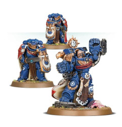 Marneus Calgar avec Garde d'Honneur Victrix