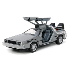 Retour vers le futur - DeLorean 1:24